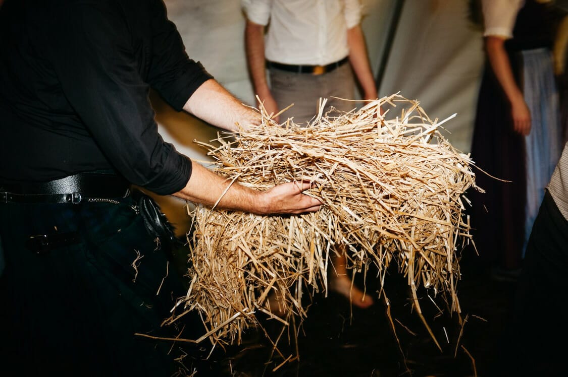 Hochzeitsfotograf Hochzeit Alm Berge Obersteiermark Vintage Tom Schuller 77