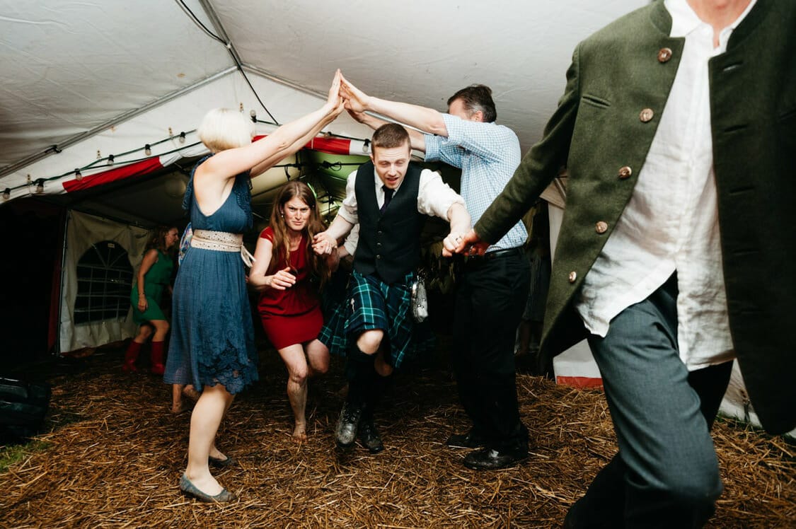 Hochzeitsfotograf Hochzeit Alm Berge Obersteiermark Vintage Tom Schuller 84