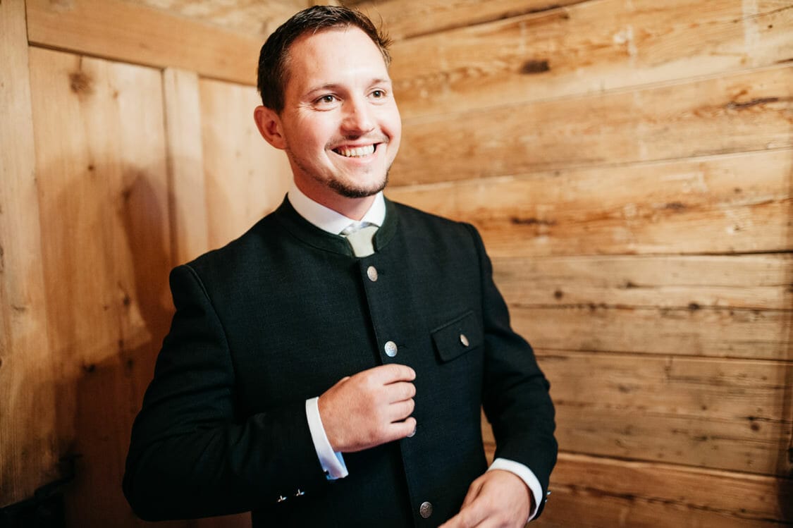 Hochzeitsfotograf Salzburg Abtenau Sonnleitn Bauernhof Tracht Lederhose Dirndl 007