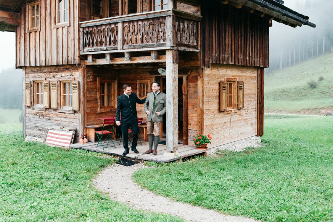Hochzeitsfotograf Salzburg Abtenau Sonnleitn Bauernhof Tracht Lederhose Dirndl 010