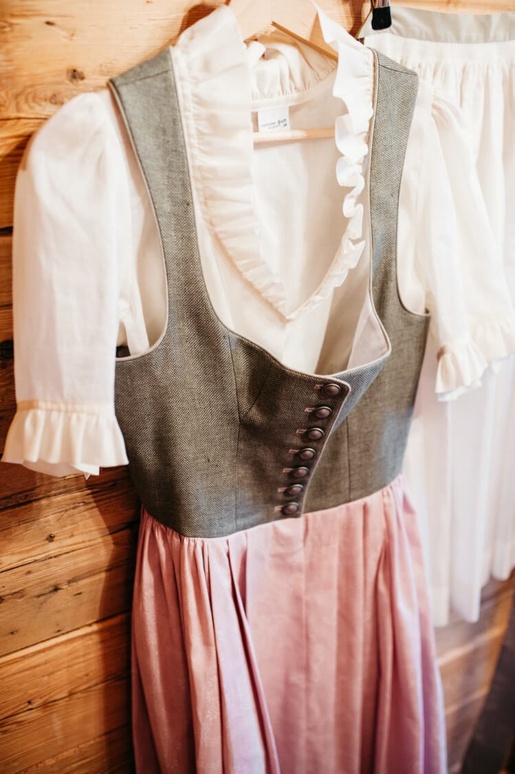 Hochzeitsfotograf Salzburg Abtenau Sonnleitn Bauernhof Tracht Lederhose Dirndl 012