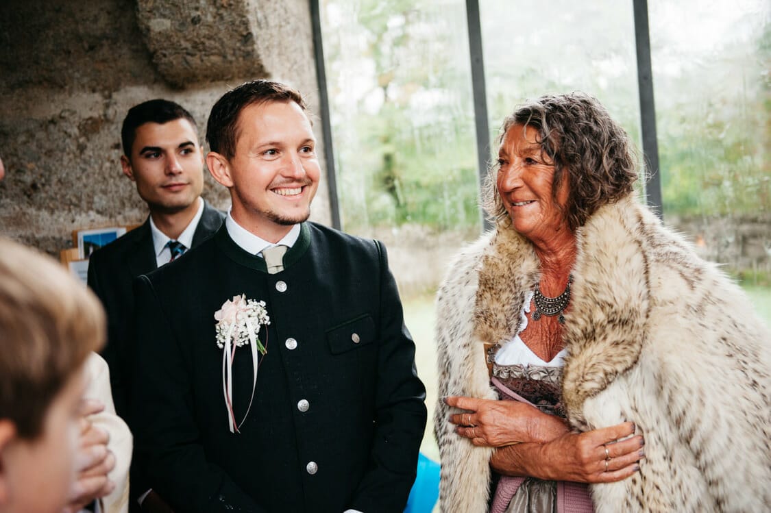 Hochzeitsfotograf Salzburg Abtenau Sonnleitn Bauernhof Tracht Lederhose Dirndl 026