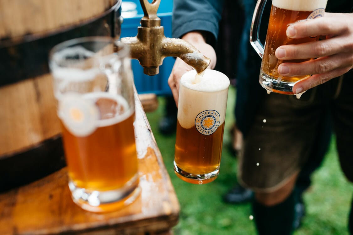 Hochzeitsfotograf Salzburg Abtenau Sonnleitn Bauernhof Tracht Lederhose Dirndl 044