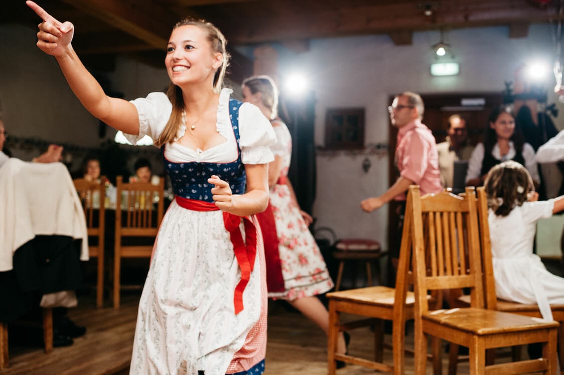 Hochzeitsfotograf Salzburg Abtenau Sonnleitn Bauernhof Tracht Lederhose Dirndl 068