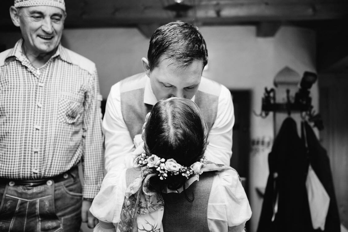 Hochzeitsfotograf Salzburg Abtenau Sonnleitn Bauernhof Tracht Lederhose Dirndl 071